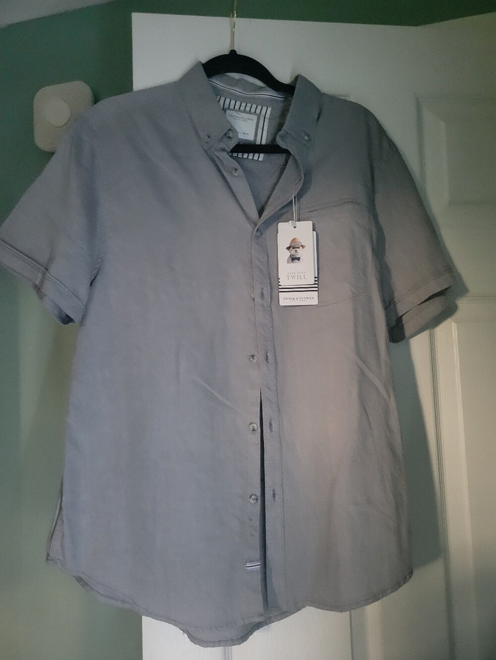 Light Gray Short-Sleeve Button-Up Shirt - Casual Linen Blend L NWTS